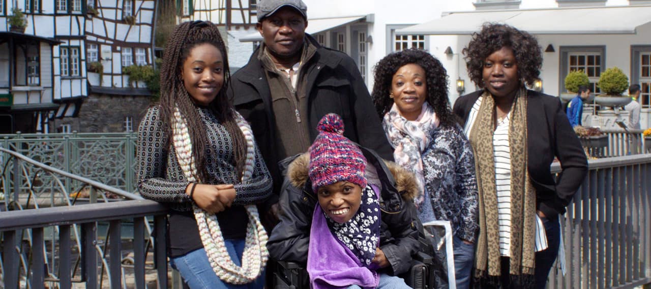 home_banner_family-1280x569